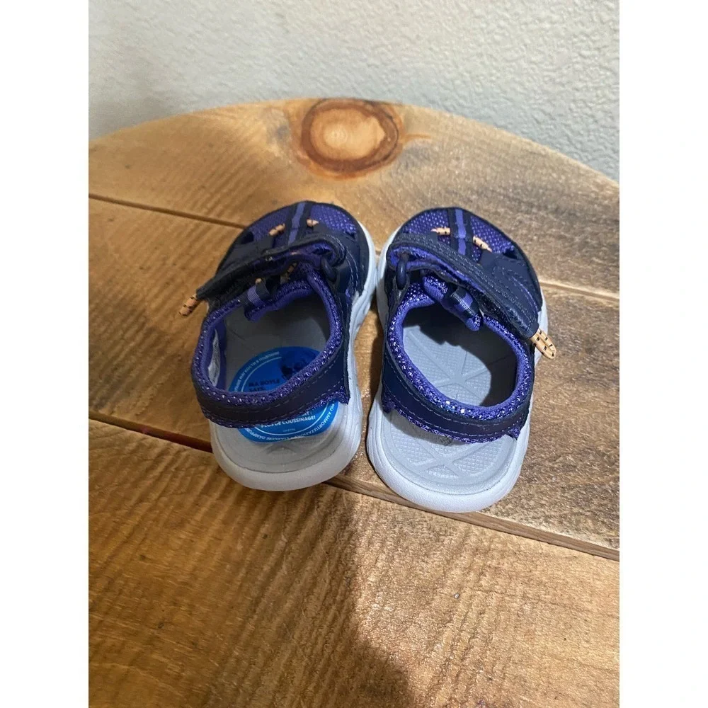 Columbia Techsun Wave Kids sandals size 5
